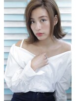 オウル(Owll)&nbsp;外ハネ大人カラー[mignon]耳掛けショートスタイル