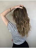 ベビーアッシュで柔らかな透明感ウェーブ【Ai新宿西口】