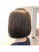 アナザーワールド(ANOTHER WORLD)&nbsp;miniボブ/シルバー/ベージュ【渡辺まみ】