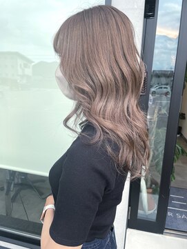 フェーディン(fa/din) シアグレーベージュ×レイヤースタイル