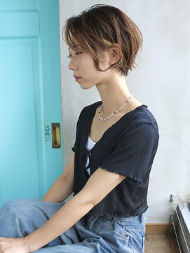 バース(BIRTH) 天神【BIRTH】ふわふわショート×セクションカラー　2