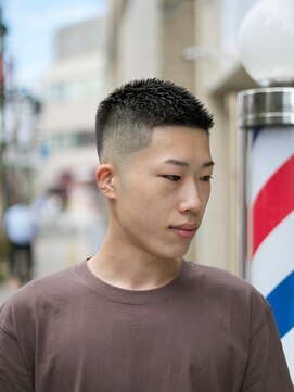 キングスマントーキョー 立川店(KINGSMAN TOKYO) ツーブロックマッシュ/波巻き/ハイライト/束感<理容室><立川>