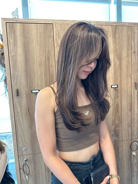 アリスバイアフロート 自由が丘(ALICe by AFLOAT) 抜け感レイヤーカット