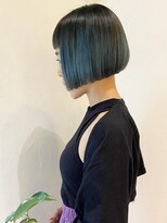 ミロア 薬院(miroa)&nbsp;切りっぱなしボブ　ブルーアッシュ　ぱっつん前髪