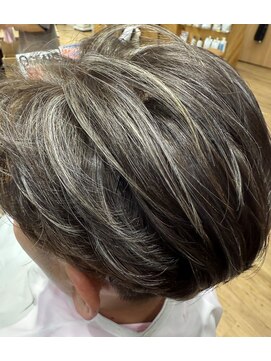 ラバフロー 小野原店(LAVA FLOW) 茶久のブリーチ（ホワイトハイライト）