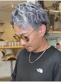【メンズスタイル】ソフトツイスパ×シルバー×ブリーチ３回