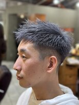 ノノ(nono)&nbsp;大人男子に人気！束感ショート×フェード×シルバーグレー