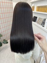 ペレ 栄 アネックス(PELE栄ANNEX) 韓国 くびれロング レイヤー ワンホンヘア 小顔前髪