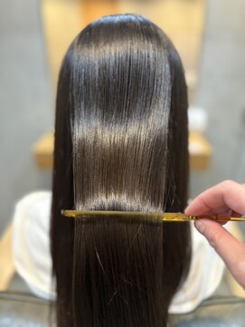 ソウス リーベ(SOURCE liebe) つや髪になる縮毛矯正