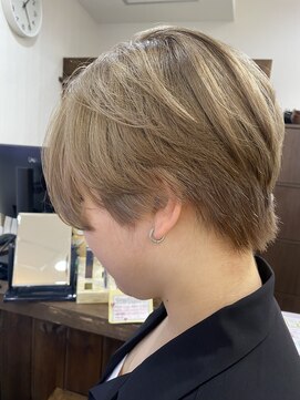 ジャストビューティー リアリー(just beauty Really) ベージュカラーハンサムショート