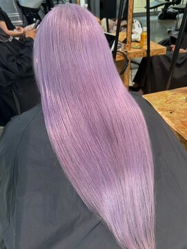 イル(iLe.) ピンク紫カラー/ブリーチカラー/ウルフカット/レイヤーカット