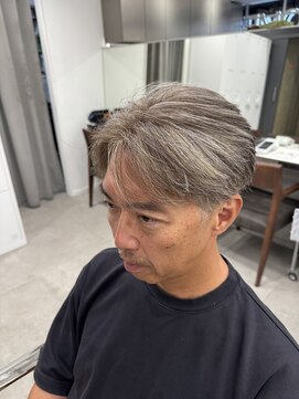グルーマーズトウキョウ(GROOMER/S TOKYO) ハイライト/神保町/白髪ぼかし/韓国マッシュ/スペインカール