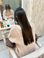 シシ 大宮(She 2.)&nbsp;艶髪ロング/最新トレンド/人気急上昇中/韓国風/ヨシンモリ