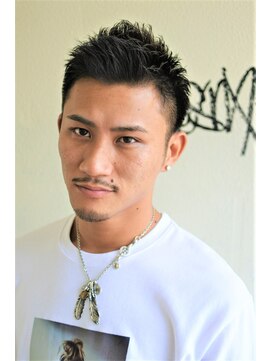 サニーズ バーバー(Sunny's barber) アップバングメンズショート