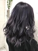 アッシュグレージュグラデーションカラーロングヘア