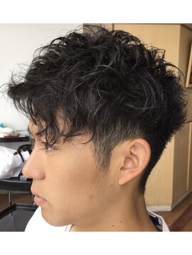 ロンドアベニール 北千住(Lond avenir) ウェービーパーマ×刈り上げメンズカット スタイリスト西田大樹