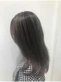 透明感たっぷりシルバーバレイヤージュ
