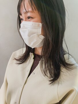 ネイビー(nvy) 軽さで動くミディアムレイヤー