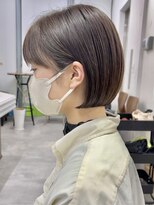 ビュー フクオカ(VIEW FUKUOKA)&nbsp;モードに大人可愛いダークアッシュイメチェンボブ