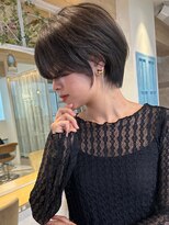 ロンド ストラーダ 心斎橋(Lond strada)&nbsp;ショート×ハイライト白髪ぼかし×マチルダボブ[心斎橋]