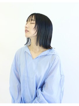 ココ 鷹匠(COCO) 艶のある、大人のきりっぱなし/白髪染め/ヘッドスパ