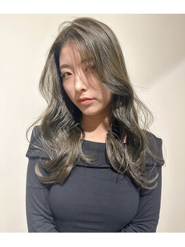 アルジャーノンシロ(ALGERNON shiro) くびレイヤーカーキグレージュレイヤーロング前髪【竹内哲太】