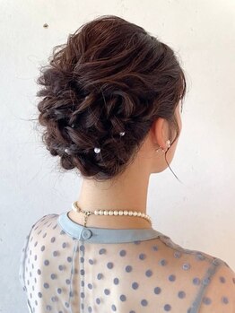 サフリック ヘアアンドビューティー スパ(safric hair&beauty spa)の写真/【年中無休/パーティーヘアアレンジ◎】結婚式はもちろん、とっておきの日やちょっとした女子会にも◎