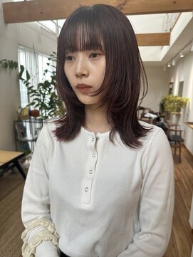 ヘイデイズ(HEY DAYS) くびれミディアムウルフレイヤー伸ばしかけ韓国風顔まわり小顔