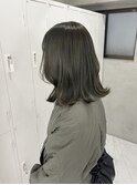 オリーブアッシュカラー