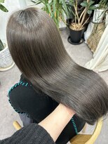 ノート(note)&nbsp;ブリーチなしの透明感グレージュカラー