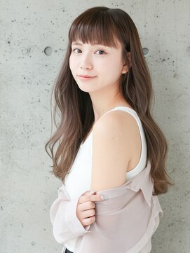 ゆるふわ巻き髪スタイル