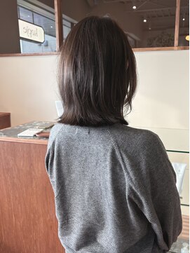コピエ(kopje) ダークグレージュ