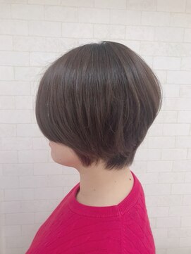 サロンドアンアリー(Salon de an Ally) [Salon de an Ally/六町]えりスッキリショートボブ