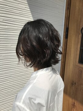 イーズ(eaze) 外ハネゆるパーマ