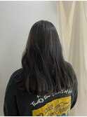 ツヤ感たっぷりグレージュ
