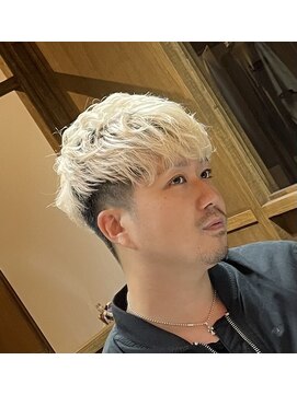 フジタバーバー(FUJITA BARBER) スペインカール風ベリーショート