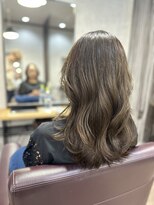 セビアン(Cest Bien)&nbsp;イルミナグレージュカラー