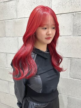 シーク 天神(SEEK) 松尾菫菜/レッドカラー/韓国ヘア/ハイトーン/ブリーチ