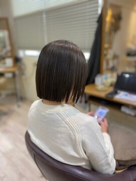 ヒラソル(girasol) ミニボブ/グレイヘア/白髪/イルミナカラー/オーガニックカラー