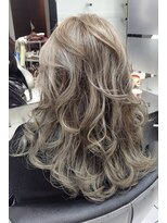 ヘアースタジオ ジェイワン(hair studio J ONE)&nbsp;ホワイトグレージュ白髪染めブリーチオンカラー脱白髪染めカラー