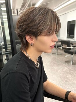 スライバイリアオオサカ(Sly By Ria OSAKA)の写真/大好評の最旬パーマスタイルで,周りと差がつくワンランク上の仕上がりに♪[カルマヘア/メッシュカラー]