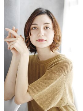 シュシュット(chouchoute) ミニウルフホワイトグレージュデジタルパーマチェリーブラウン13