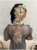 お呼ばれに◎華やか編みおろしポニー