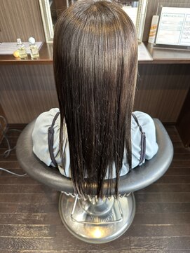 髪の美院 シャルマン ビューティー クリニック(Charmant Beauty Clinic) レイヤーミディ