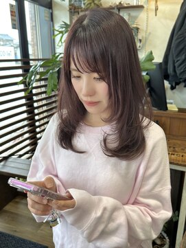 バンビ プライベート サロン(Bambi private salon) レイヤーカット ミディアムレイヤー