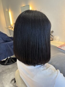 サローネウィズホワイト(salone with white) ボブ