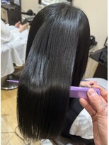 ヘアサロン トラヴィス(hair salon Travis) 艶重視!黒髪ロングのレイヤーストレート