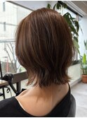 横浜西口イルミナカラーレイヤーボブウルフショートヘアベージュ