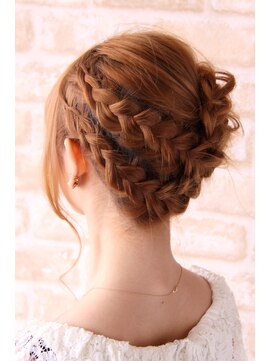 ビィピィジェイズ 大森店(BPJ'S) 大きめ編み込み☆サイドアップ(アレンジ)