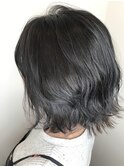 アッシュ×透け感×外ハネ